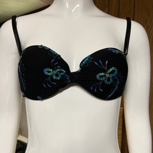 VGUC convertible bra with sequined adornments